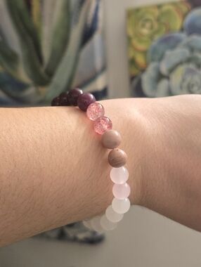 🌸 Blush to Berry Gradient Bead Bracelet – Multi Stone Handmade Bracelet